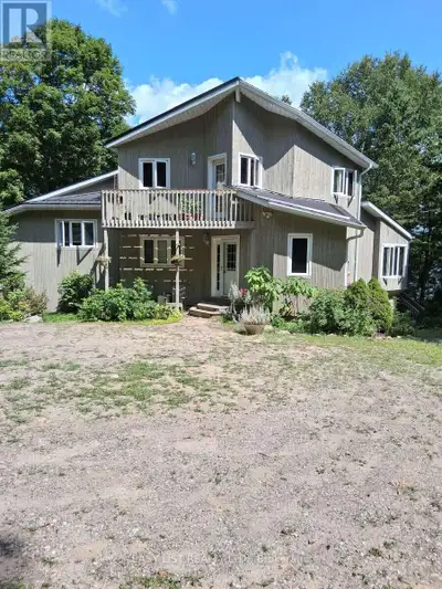 *** Visit the REALTOR website for further information about this Listing *** aradise Found! Set in a...