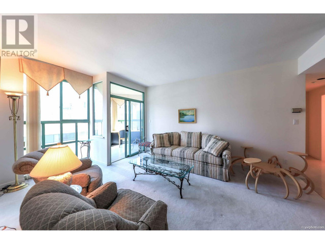 905 909 BURRARD STREET Vancouver, British Columbia in Condos for Sale in Vancouver - Image 2