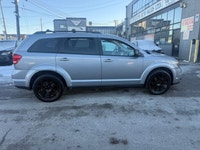 All vehicles come with a full vehicle History Report, ask to see it! 2016 Dodge Journey SXT 7 passen... (image 9)