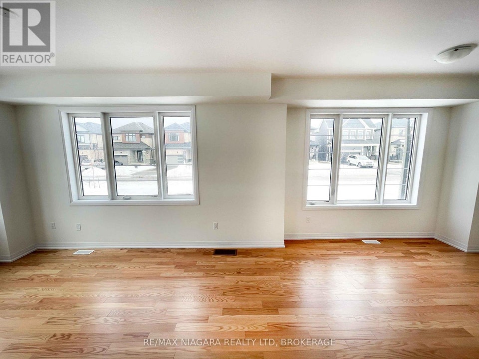 23 - 15 PEACH STREET Thorold (Rolling Meadows), Ontario 5