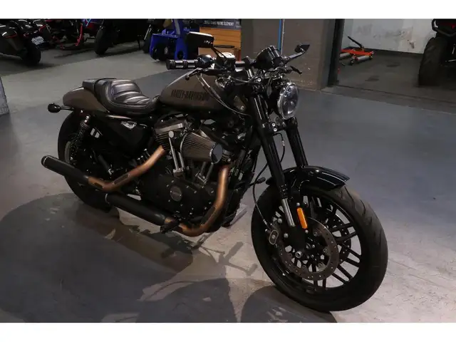 2018 Harley-Davidson SPORTSTER 1200 ROADSTER XL1200CX in Street, Cruisers & Choppers in Ottawa - Image 12