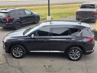 2020 HYUNDAI SANTA FE ALL WHEEL DRIVE NO ACCIDENTS, LOCAL TRADE Options Driver Air Bag Passenger Air... (image 6)