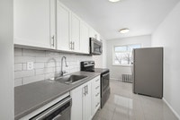Virtual Open House: Please view our available units by clicking on the virtual tour below. Just outs... (image 4)