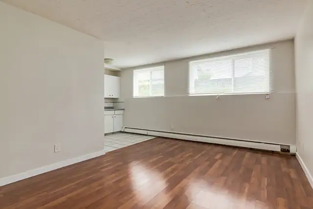 Apartments for Rent Near Downtown Edmonton - Alex Manor - Apartm in Long Term Rentals in Edmonton - Image 8