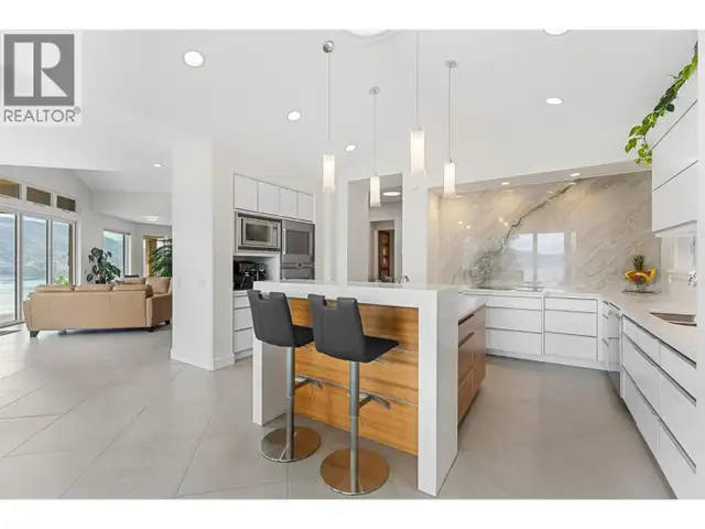 328 Lochview Road Kelowna, British Columbia in Houses for Sale in Penticton - Image 13