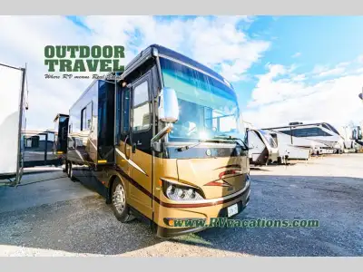 Triple Slide Ventana Motor Home, Rear Bath w/Ward., Lav., Ward. w/Bi-Fold Doors & Drawers, Shower, T...