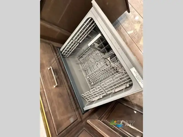 2021 Entegra Coach Anthem 44F only 35K Miles in RVs & Motorhomes in Moncton - Image 27