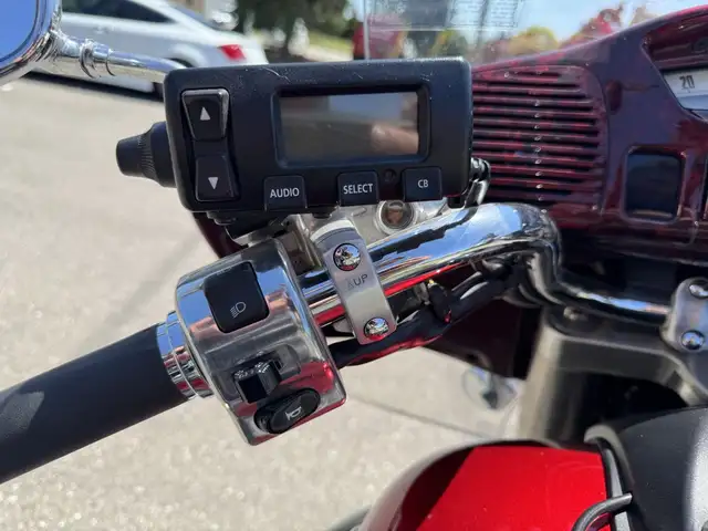 2009 Yamaha Royal Star Venture in Street, Cruisers & Choppers in Kitchener / Waterloo - Image 21