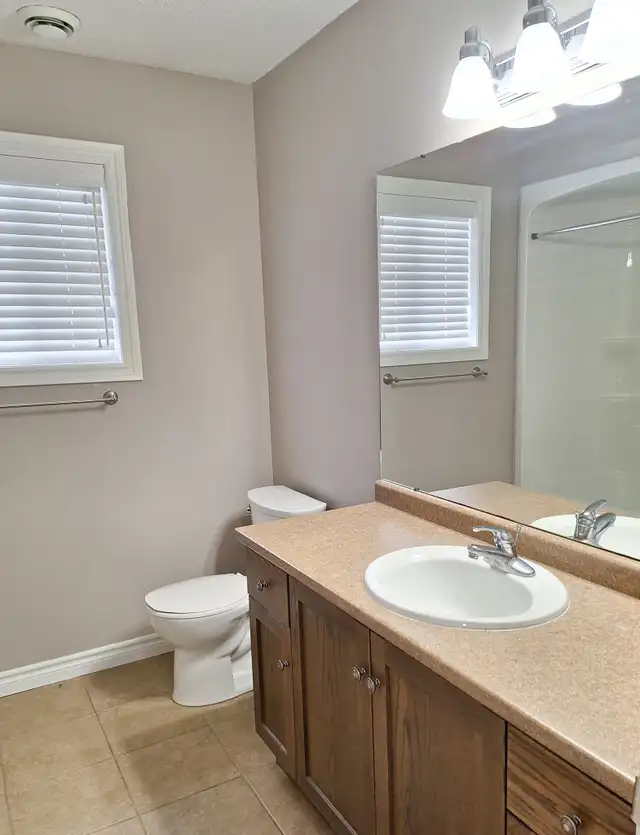 Luxury 3 bedroom Executive Suite in Orillia in Long Term Rentals in Barrie - Image 8