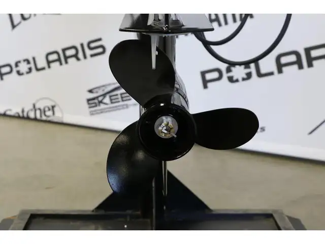 2024 Mercury 9.9ELH CARB. A DEMARREUR ELEC. PIED LONG (20 POUCES in Powerboats & Motorboats in Laurentides - Image 8
