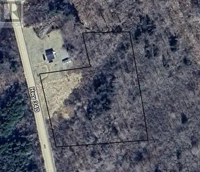 Excellent location to build a new home, just minutes to the amenities of Weymouth and a short commut...