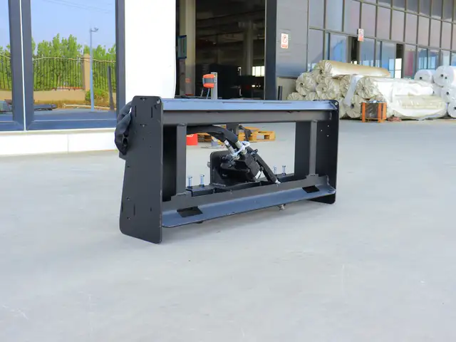 NEW SKID STEER 3 POINT HITCH ADAPTER ATTACHMENT PHA162C in Heavy Equipment Parts & Accessories in Regina - Image 7