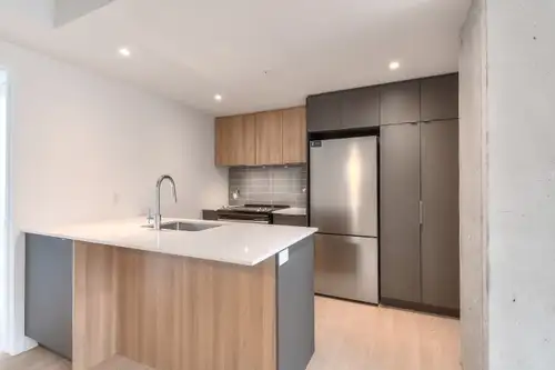 Apartment for rent appt logement locatif, 4.5, 4 1/2 2cc, 2 bedrooms/chambres, Canal Lachine-Marché...