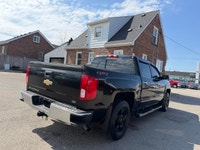 Looking for a powerful and luxurious pickup truck that can handle anything you throw its way? Feast... (image 7)