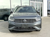 * Panoramic power sunroof * LED tail lights * Automatic LED reflector headlights with LED Daytime *... (image 1)