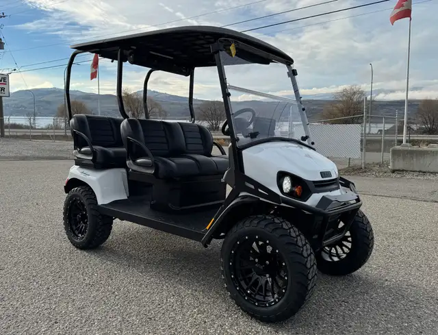 2026 E-Z-GO Liberty Elite XT-golf carts in ATVs in Vernon - Image 4