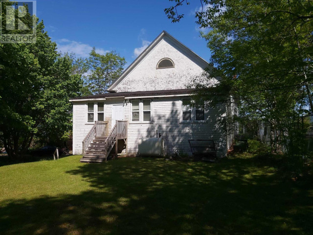 307 Main Street Liverpool, Nova Scotia in Houses for Sale in Bridgewater - Image 2