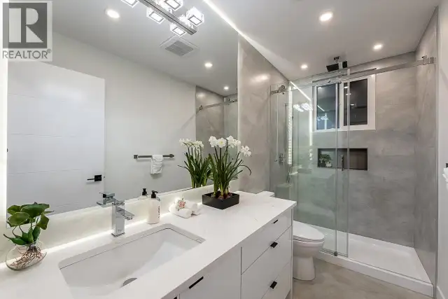 531 GREENWAY AVENUE North Vancouver, British Columbia in Houses for Sale in North Shore - Image 20