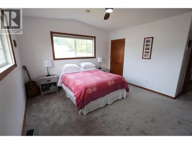 302 5th Street NW Nakusp, British Columbia in Houses for Sale in Nelson - Image 18