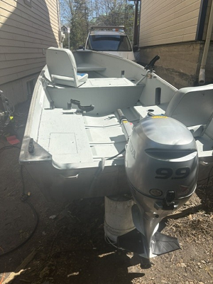 Chaloupe Princecraft 12 pied Moteur Honda 9.9 avec démarreur comme neuf remorque galvanise vient ave...