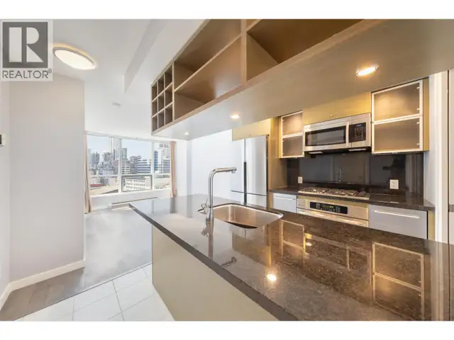 907 833 SEYMOUR STREET Vancouver, British Columbia in Condos for Sale in Vancouver - Image 6