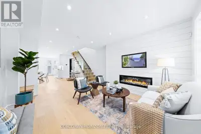 Gorgeous Fully Renovated Home in Fantastic Neighbourhood. This Magnificent Home Boasts aMeticulously...