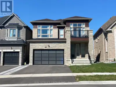Prime Location! Gorgeous 3 years new modern design 38' house w/walkout basement in sought after comm...