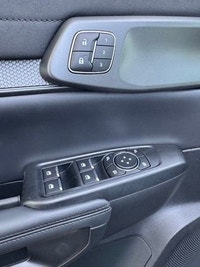 2025 Ford Ranger AMVIC Licensed Engine: V6 Cylinder Engine 3.0L L/100Km City: 14.9 L/100Km Hwy: 12.8... (image 9)