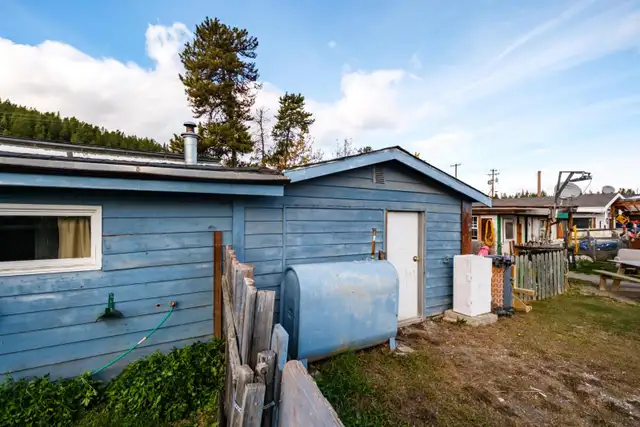 AFFORDABLE MOBILE HOME! 8-7 Prospector Rd (Felix Realtor®) in Houses for Sale in Whitehorse - Image 24