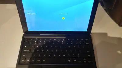 RCA Maven Pro 11.6-Inch Tablet with Detachable Keyboard .Model #RCT6213W87DK . (Quad Core 32GB,1GB R...