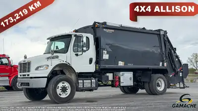 Heavy truck - # STOCK: C-37209 2016 FREIGHTLINER M2 106 CAMION À ORDURES CHARGEMENT ARRIÈRE 2016 FRE...