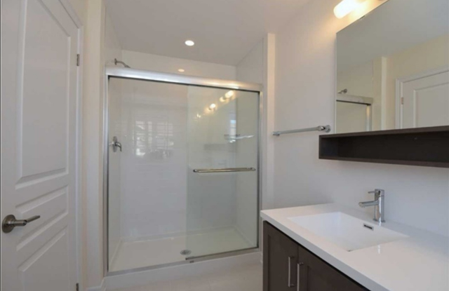 Townhouse for rent in summit park  stoney creek in Long Term Rentals in Hamilton - Image 6