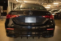 This Mercedes-Benz AMG C 43 has a powerful Intercooled Turbo Gas/Electric I-4 2.0 L/121 engine power... (image 5)
