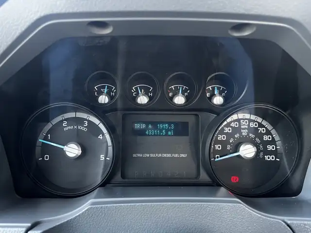 2011 Ford F750 18 Foot Cummins Manual Flatdeck in Heavy Trucks in Winnipeg - Image 43