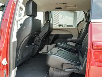 2024 Chrysler Pacifica Touring-L | 4 New Tires | Lane Departure, View more