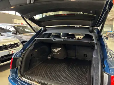 2019 Bentley Bentayga V8 AWD | NO LUX TAX | NIGHT VISION | HEADS, View more