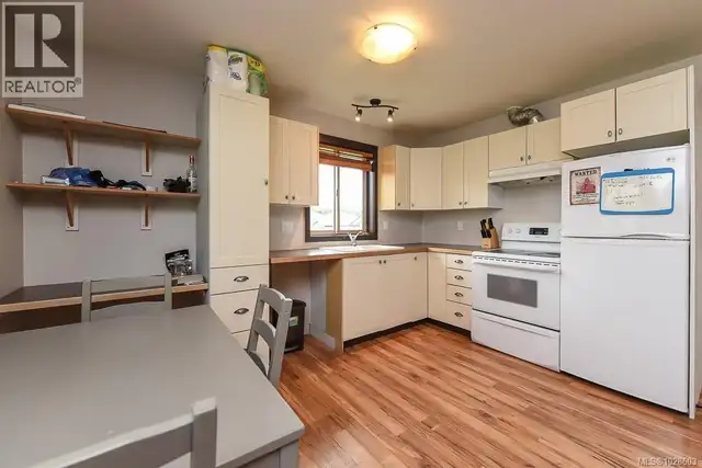 2735 Rydal Ave Cumberland, British Columbia in Houses for Sale in Comox / Courtenay / Cumberland - Image 28