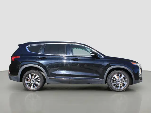 2019 Hyundai Santa Fe 2.0T Preferred AWD w/Dark Chrome Accent fo in Cars & Trucks in Comox / Courtenay / Cumberland - Image 3