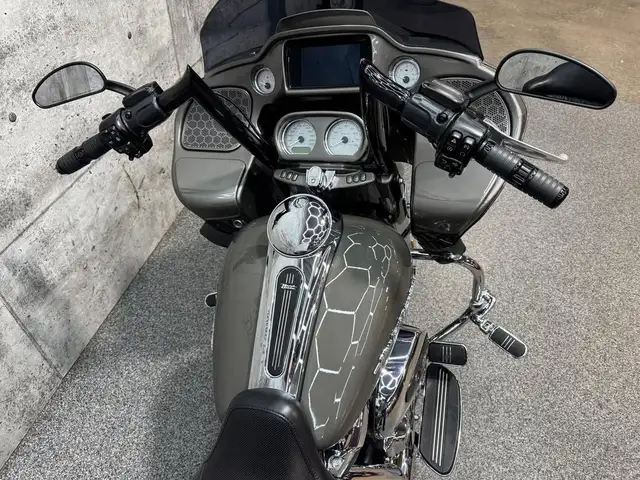 2019 Harley-Davidson FLTRX 107 Road Glide ABS FLHTK in Street, Cruisers & Choppers in Saguenay - Image 10