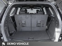 This Dodge Durango boasts a Regular Unleaded V-6 3.6 L/220 engine powering this Automatic transmissi... (image 7)