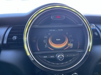 This 2015 Mini Cooper 5 door is a perfect addition to your driveway! With a large dual pane sunroof,... (image 7)
