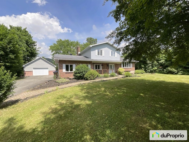 $784,000 - Split Level for sale in Mont-St-Gregoire — photo 1