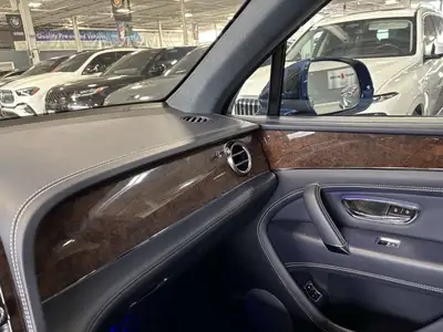 2019 Bentley Bentayga V8 AWD | NO LUX TAX | NIGHT VISION | HEADS, View more