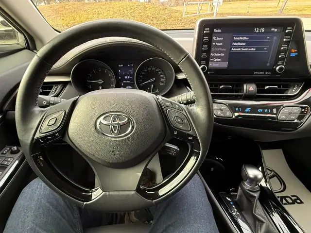 2020 Toyota C-HR Limited LIMITED| NO ACCIDENTS| LOW KM in Cars & Trucks in Markham / York Region - Image 14