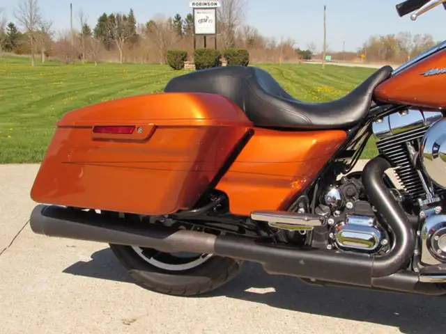 2015 Harley-Davidson FLTRXS Road Glide Special 103 Motor 52,000  in Sport Touring in Leamington - Image 10