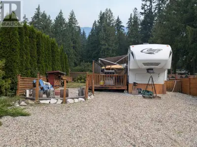 Experience the ultimate RV lifestyle at our breathtaking waterfront resort on the west arm of Kooten...