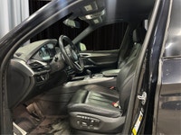 ALLOY WHEELS, POWER PASSENGER SEAT, HEATED FRONT SEATS, HEATED STEERING WHEEL, POWER MOONROOF, LEATH... (image 8)