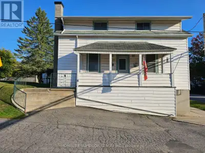 Welcome to 98 Paul Drive in Lanark! This 4 bedroom, 2 bath home on a deep corner lot offers an Eat-i...