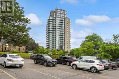 Welcome to luxury retirement living at its finest in the prestigious Parkland on the Glen community!...