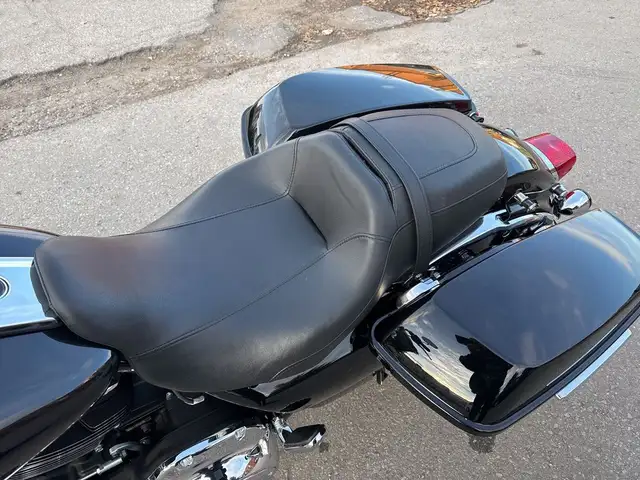 2022 Harley-Davidson Road Glide ~ ROAD GLIDE ~ 107CI ~ 2 INTO 1  in Sport Touring in City of Toronto - Image 20